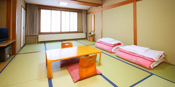 Guest rooms (Japanese/Western)